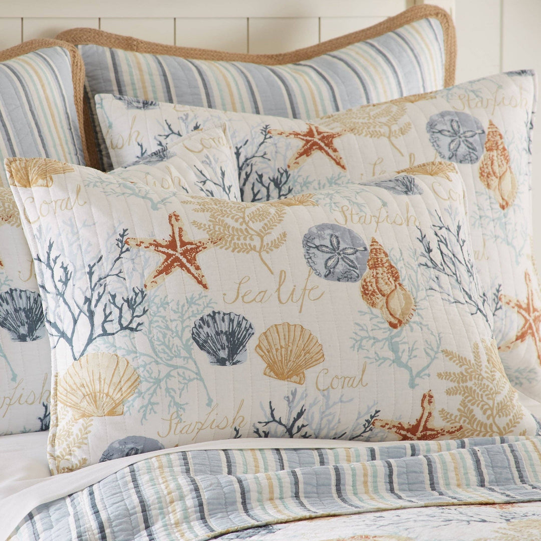Coral Quilt Set