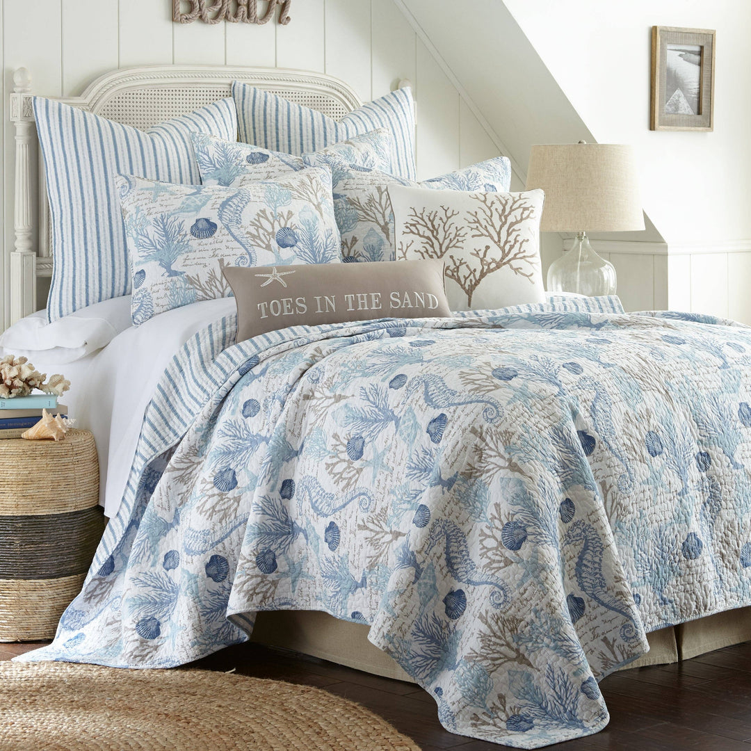 Galapagos Quilt Set